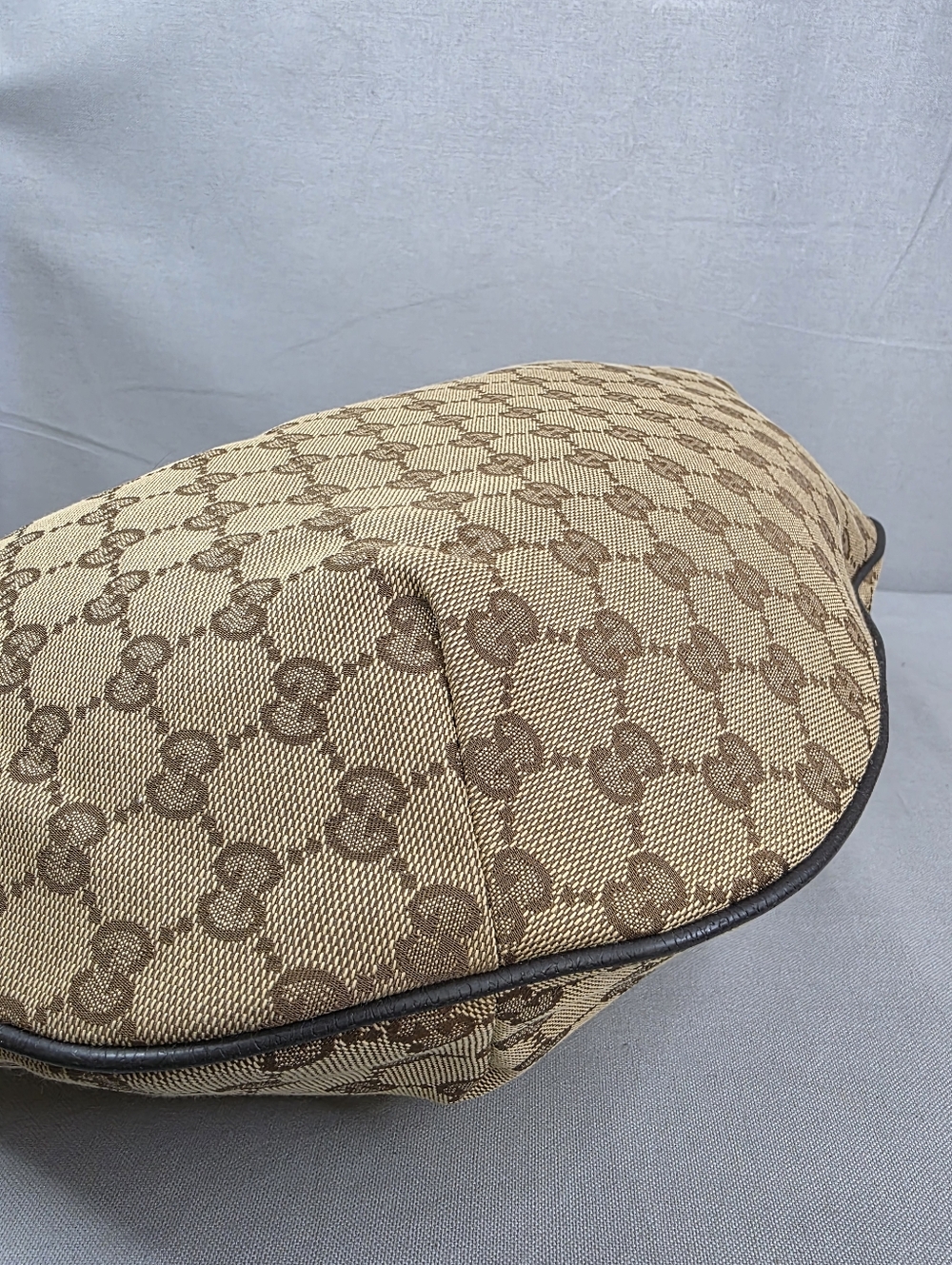 ✨️GUCCI GG Canvas Web Half Moon Crossbody Bag - Picture 11 of 16